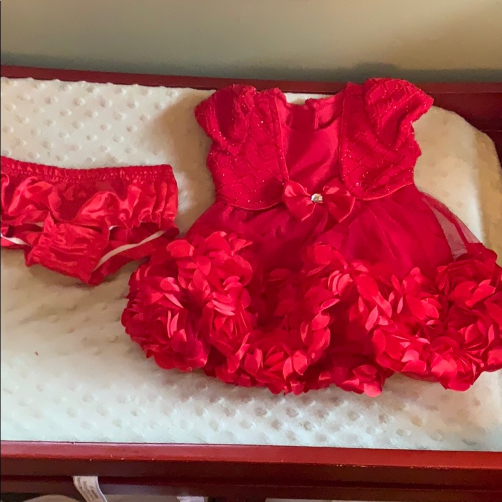 NWOT HOLIDAY DRESS